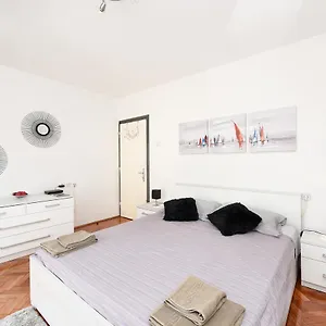 Apartamento Katia Zadar